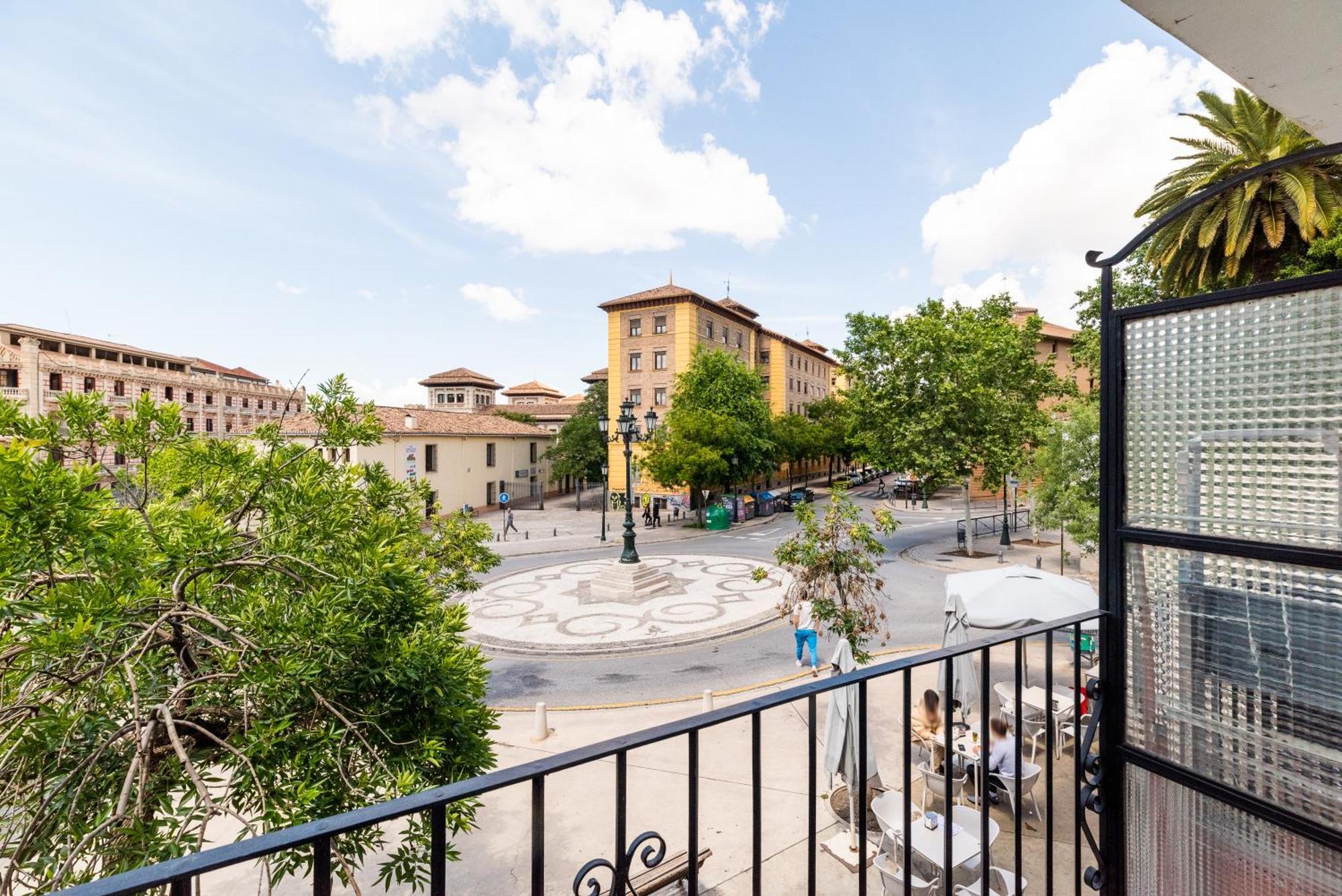Wekey Homes Granada, Elvira Suites Centro Bagian luar foto